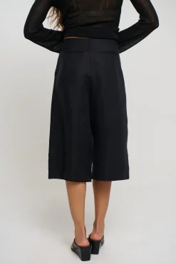 Alex Short Black