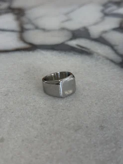 Bold Signet Ring Silver