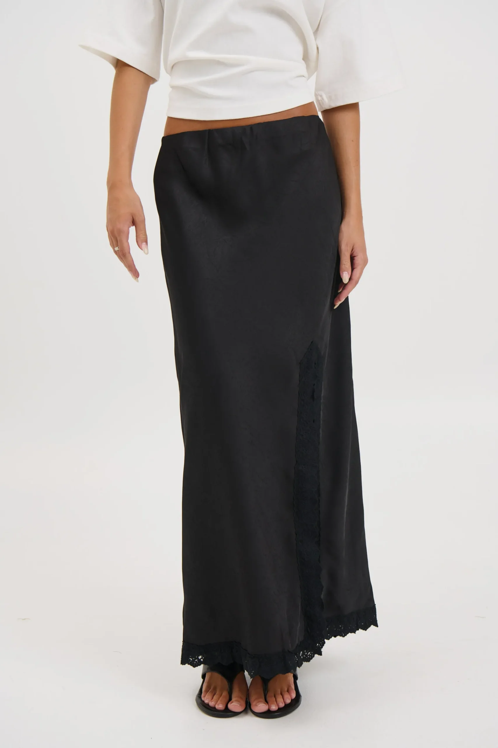 Chantily Skirt Black