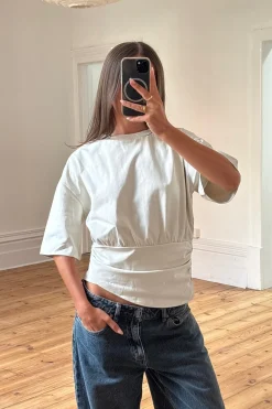 Delani Tee Creme