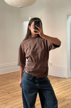 Delani Tee Hazelnut