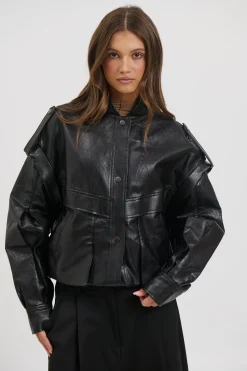 Madame Bomber Onyx