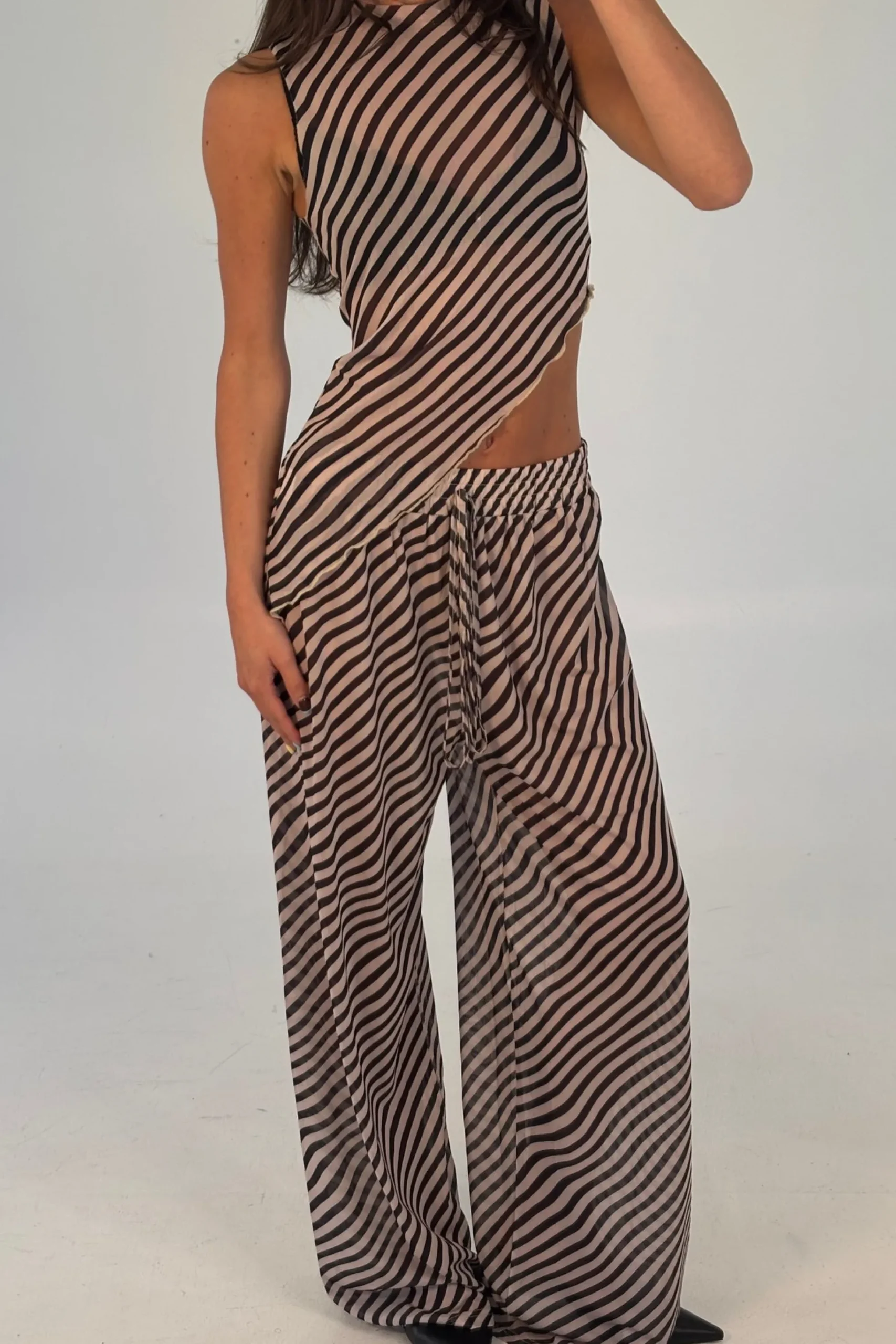 Mia Sheer Set Brown