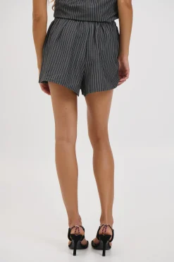 Millie Short Black