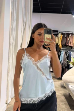 Mishel Cami Sky