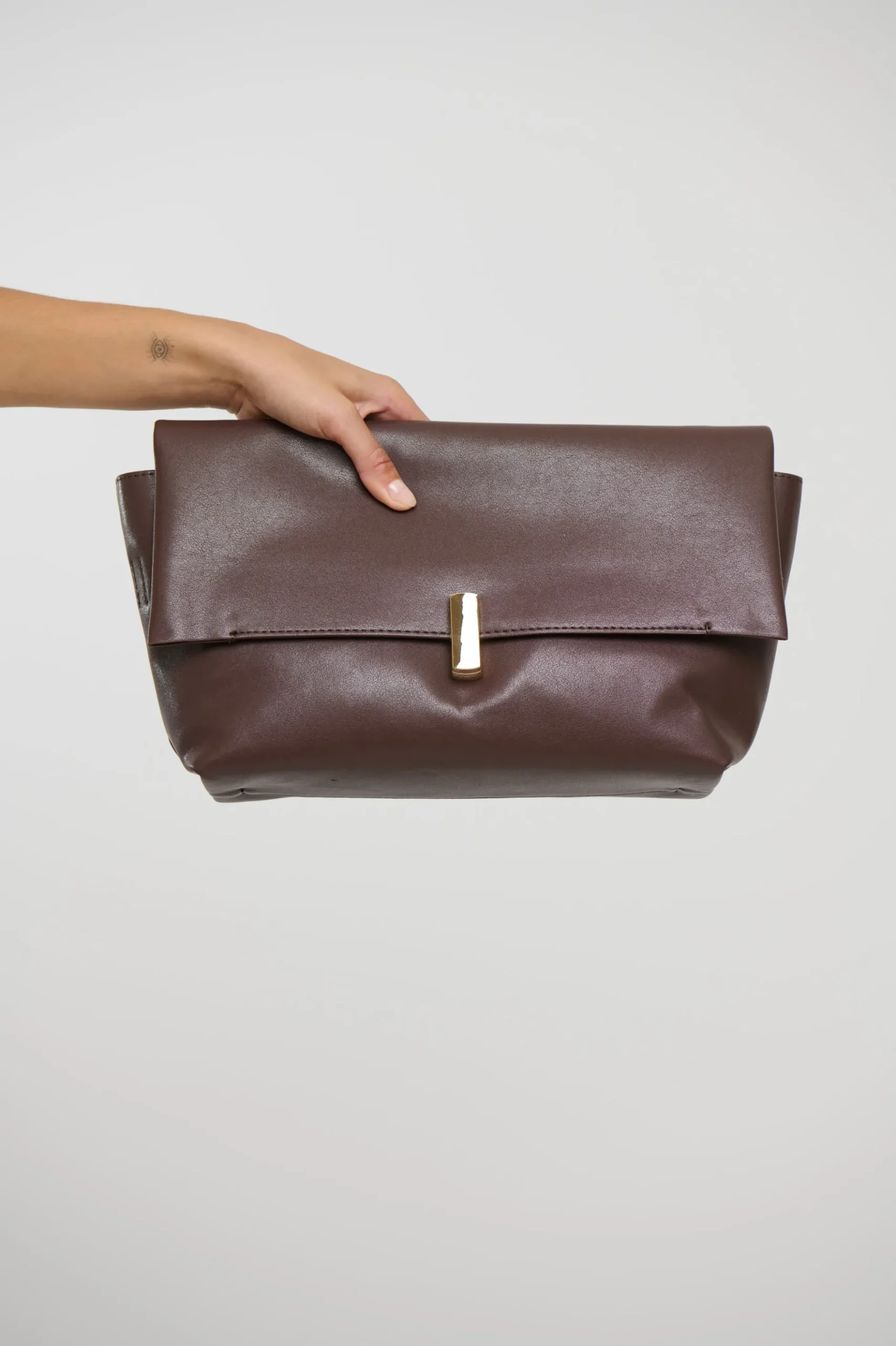 Novie Clutch Chocolate