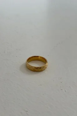 NTH Bold Faceted Ring Gold