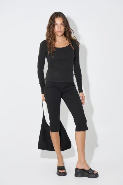 Olive Capri Black