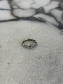 Oval Signet Ring Silver