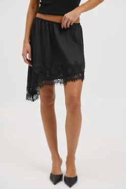 Sammi Lace Mini Skirt Black