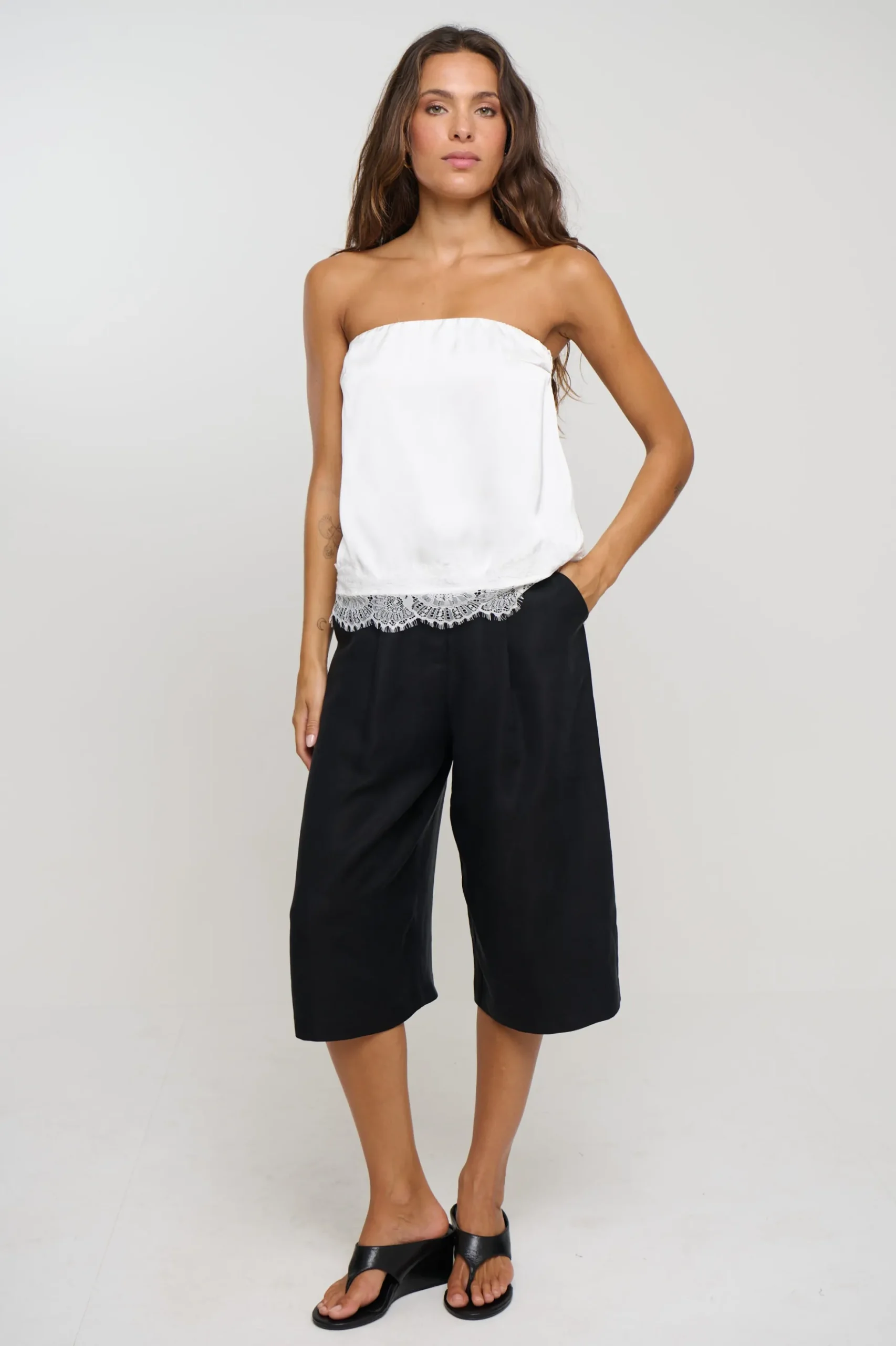 Stassie Strapless Top White