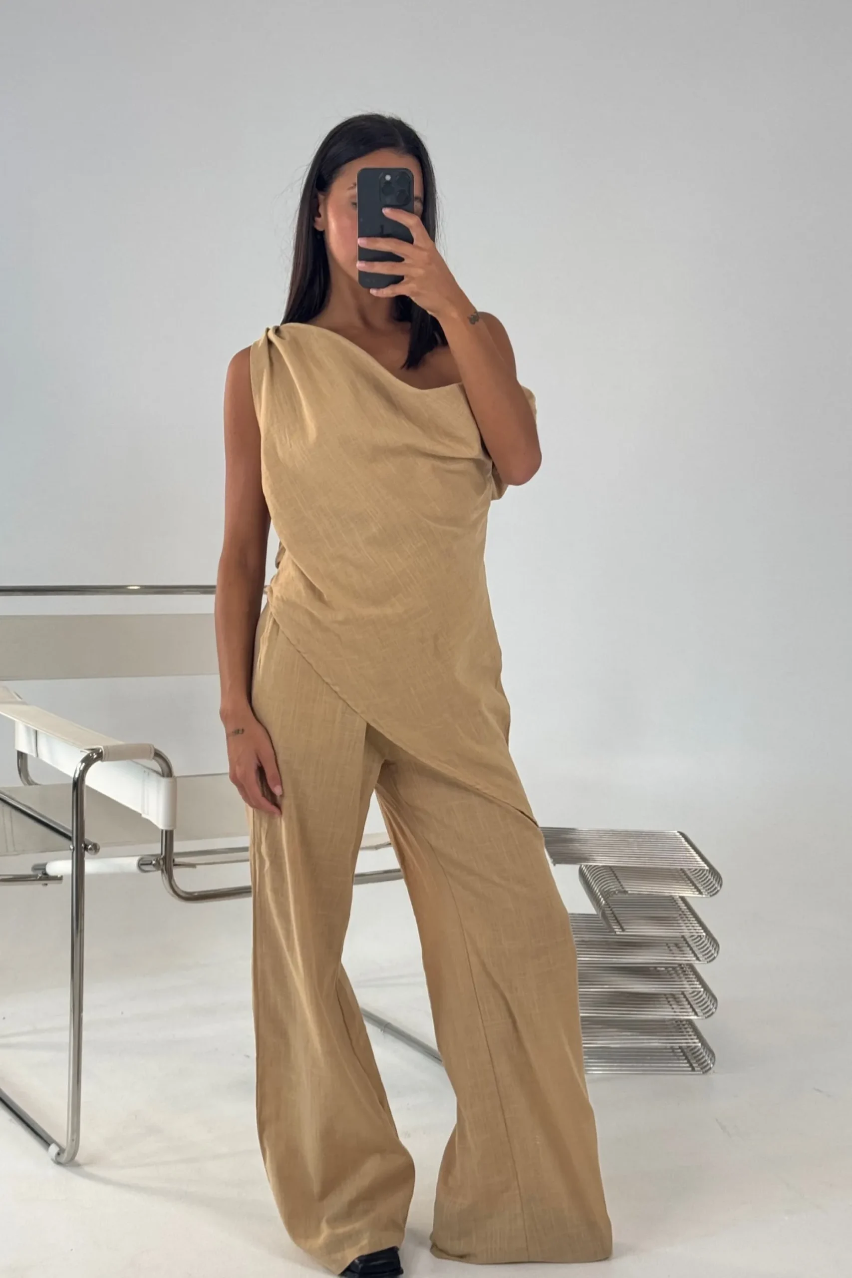 Tasi Set Tan