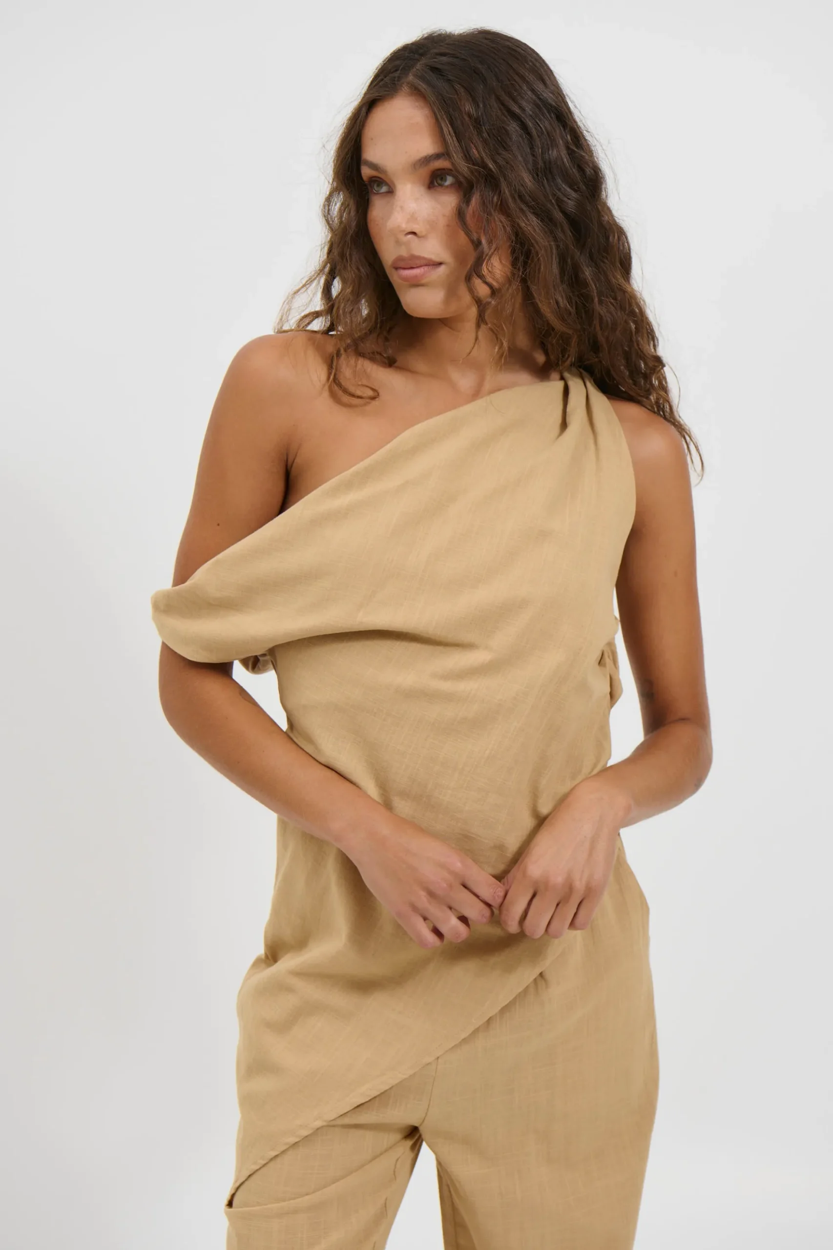 Tasi Set Tan