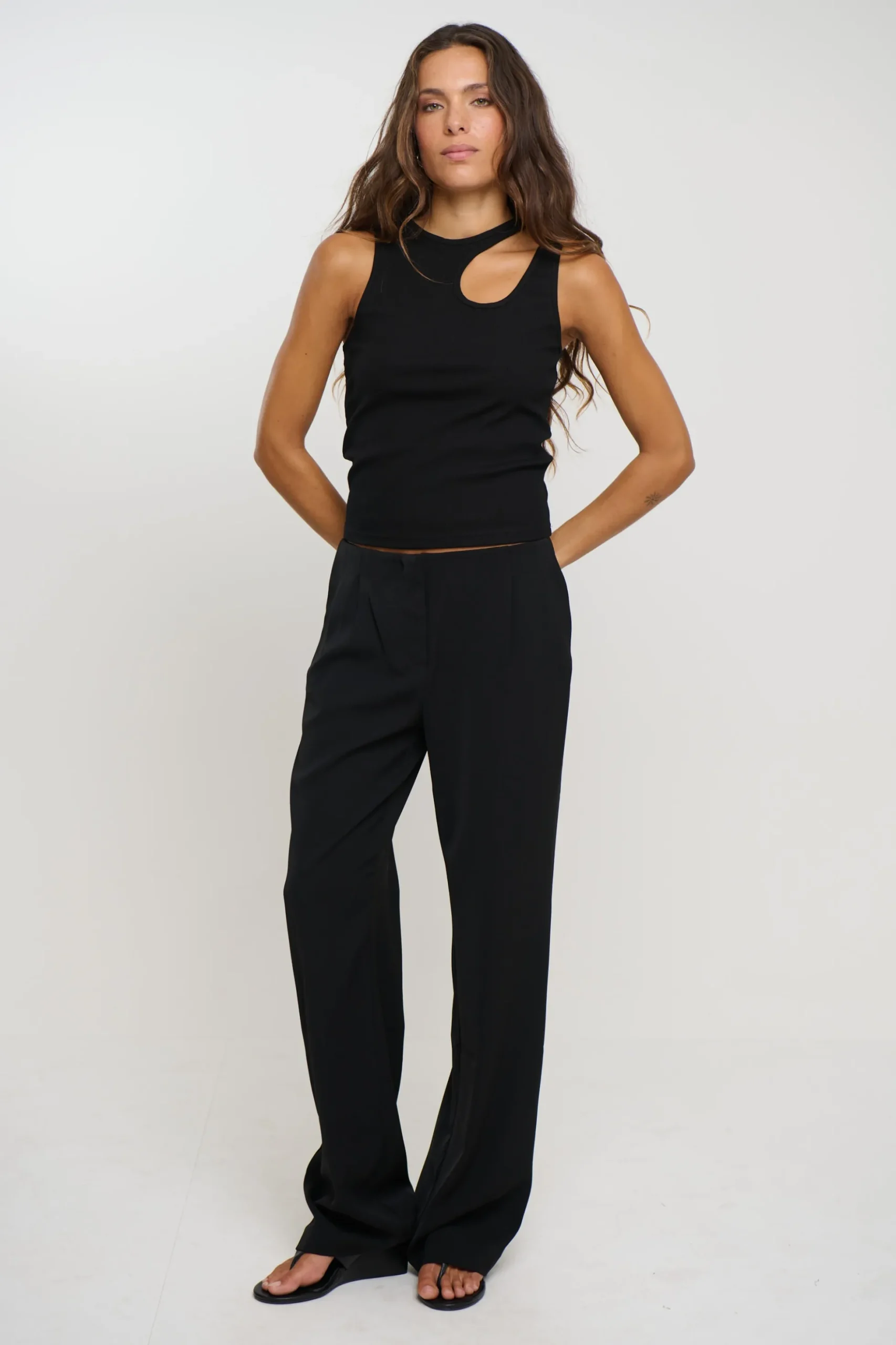 Veronika Tank Black